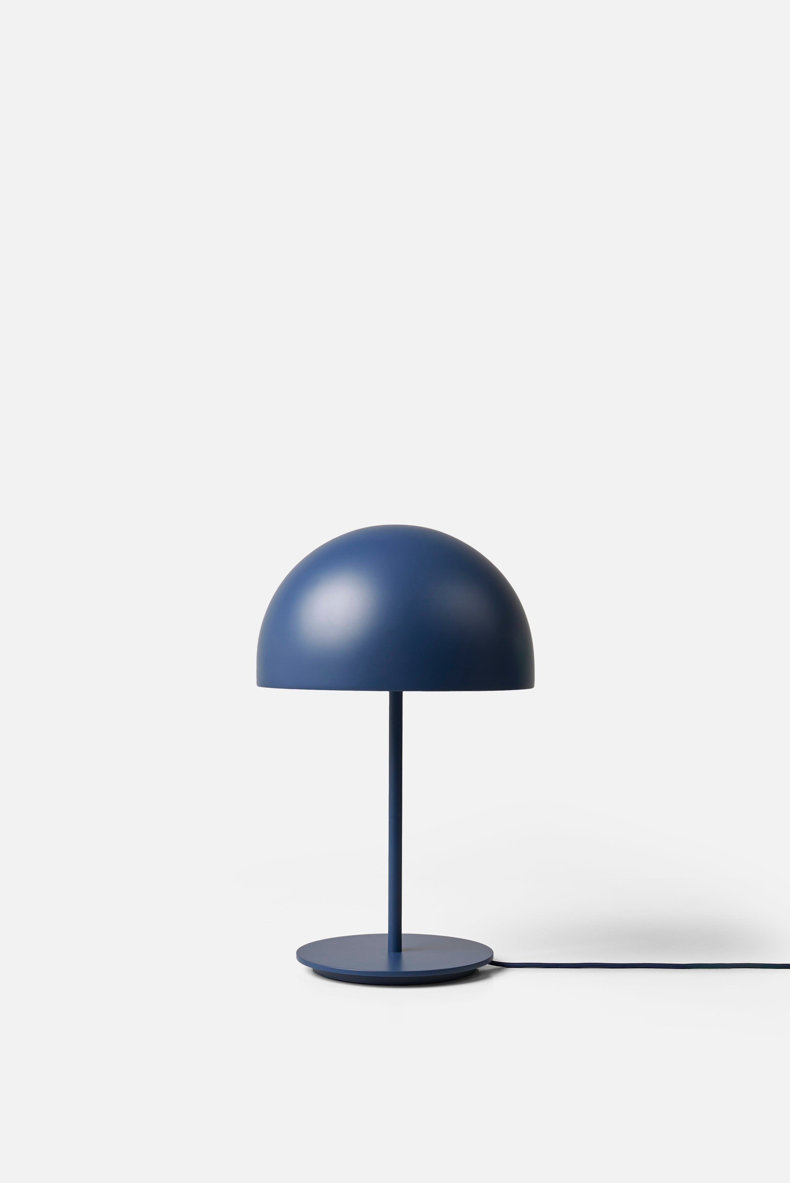 Pin Table Lamp Cobalt / 9.84"dia x 15.74"h