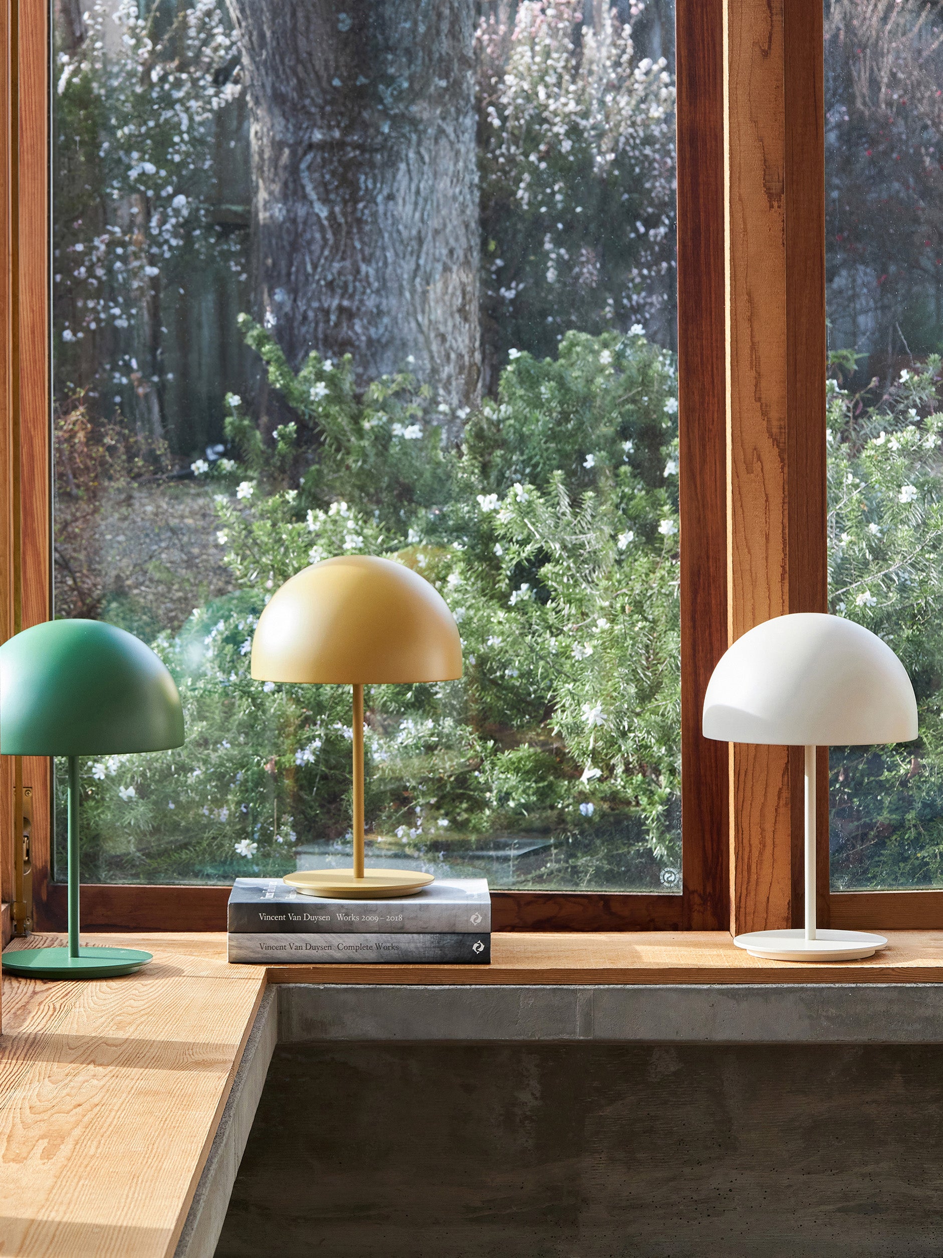 Pin Table Lamp Ochre / 9.84"dia x 15.74"h