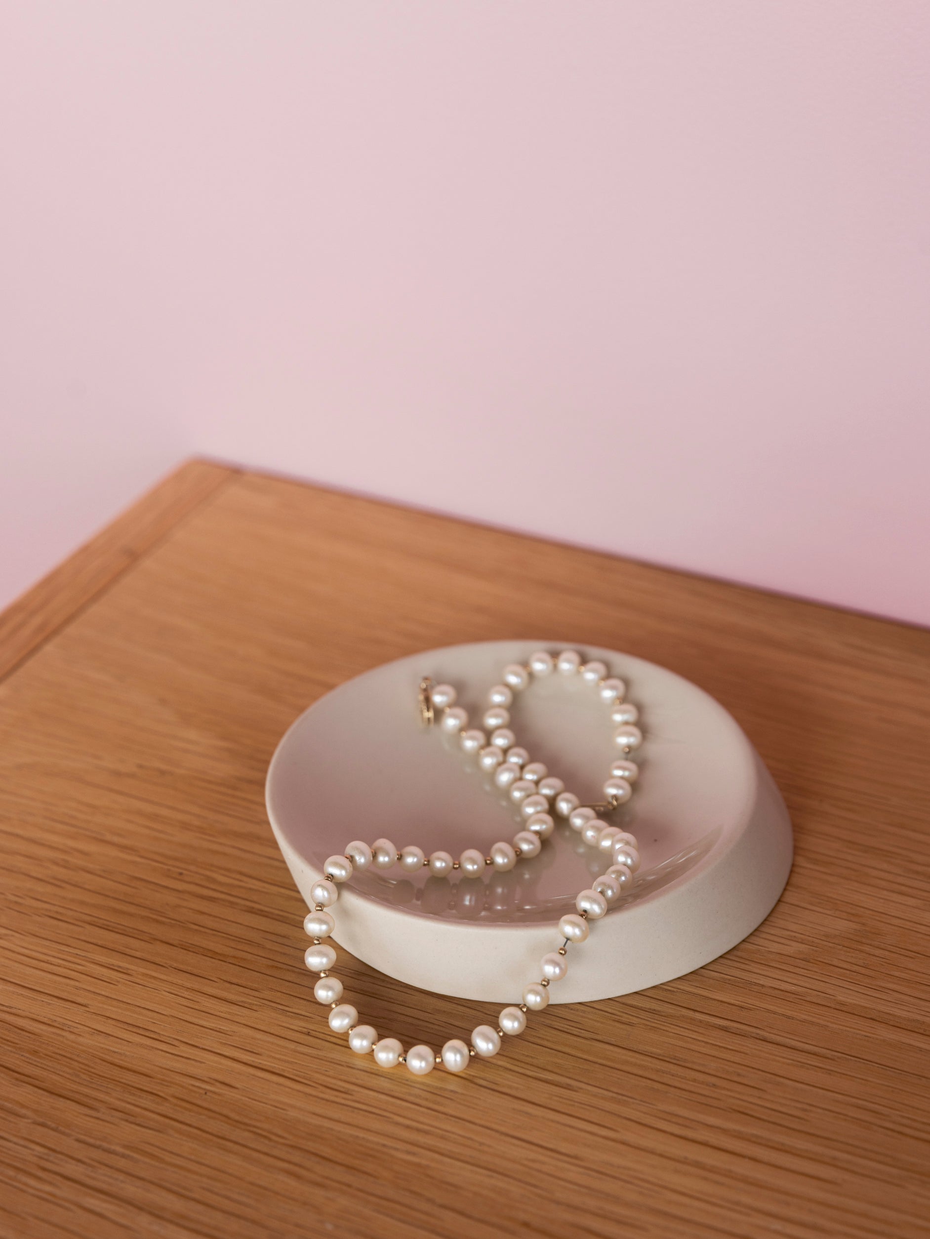 Oblique Tray Bone / Small
