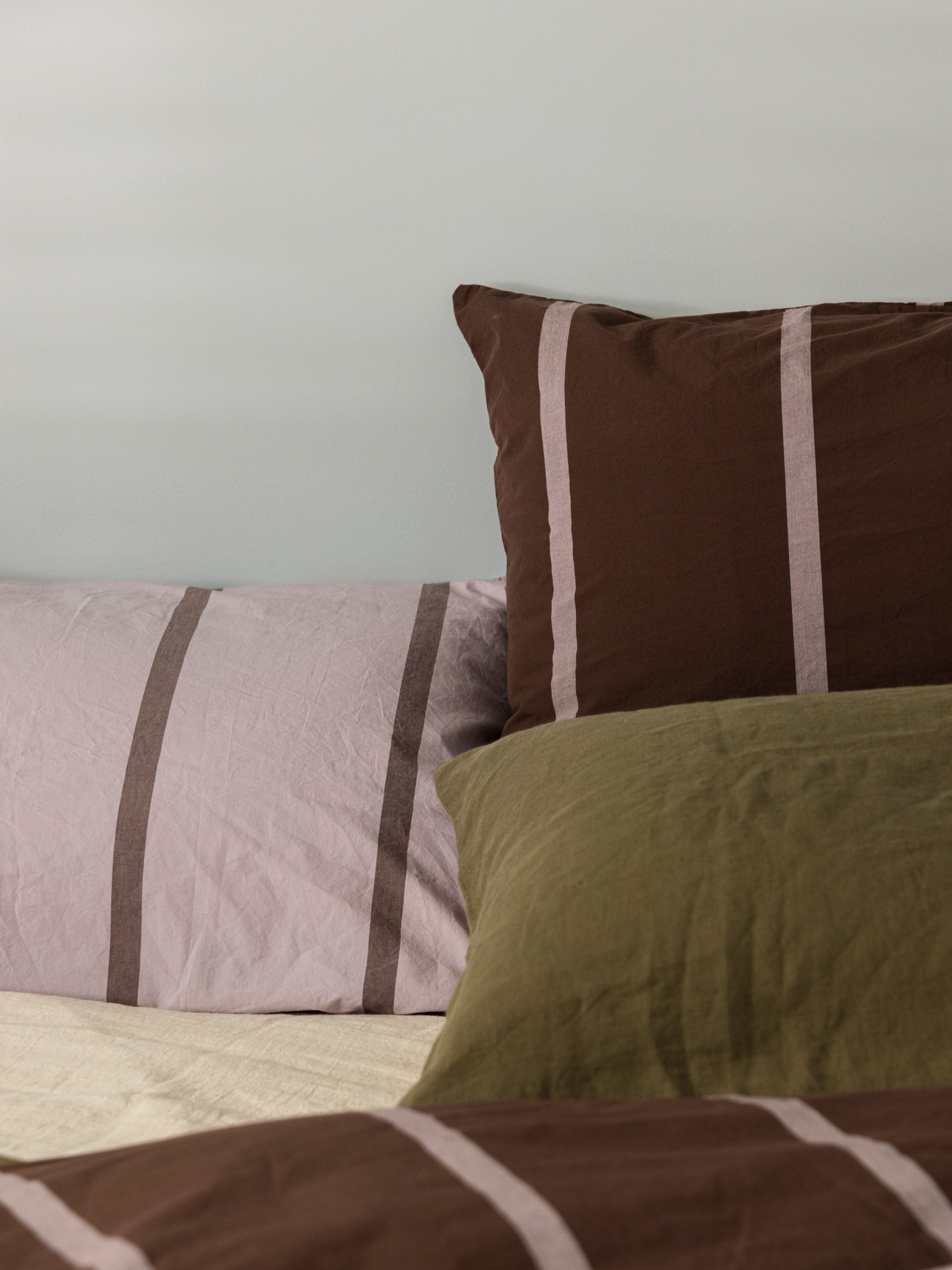 Duo King Pillowcase Pair Pansy/Rye / King Pillowcase Pair