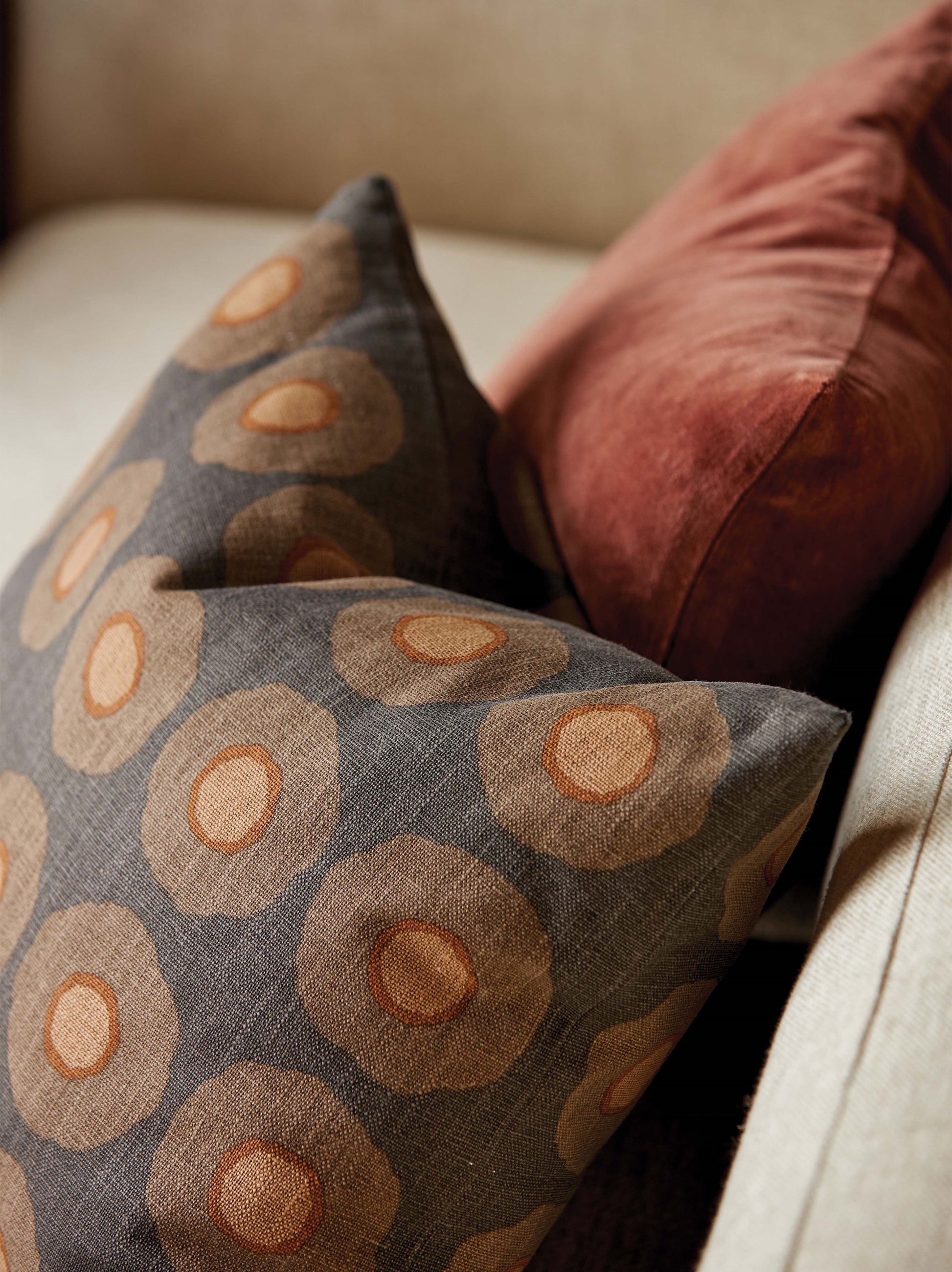 Sunflower Cushion Cover Pepper/Multi / 21.65" x 17.71"
