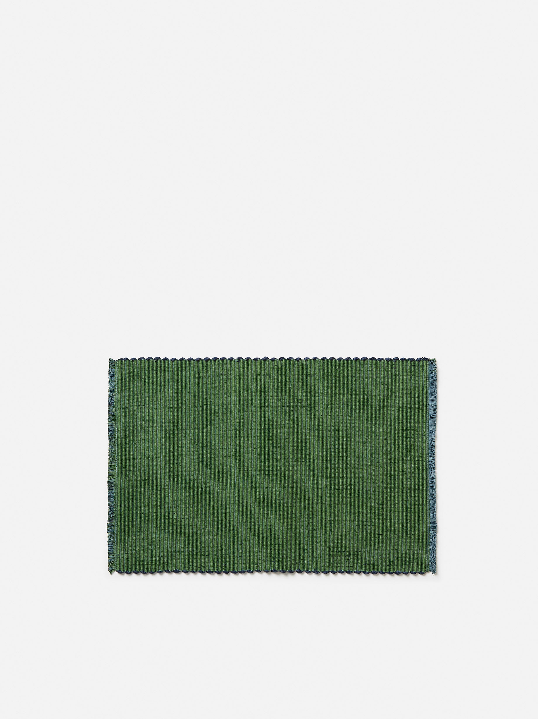 Albers Placemat Spirulina/Cod / 17.91"L x 11.81"W