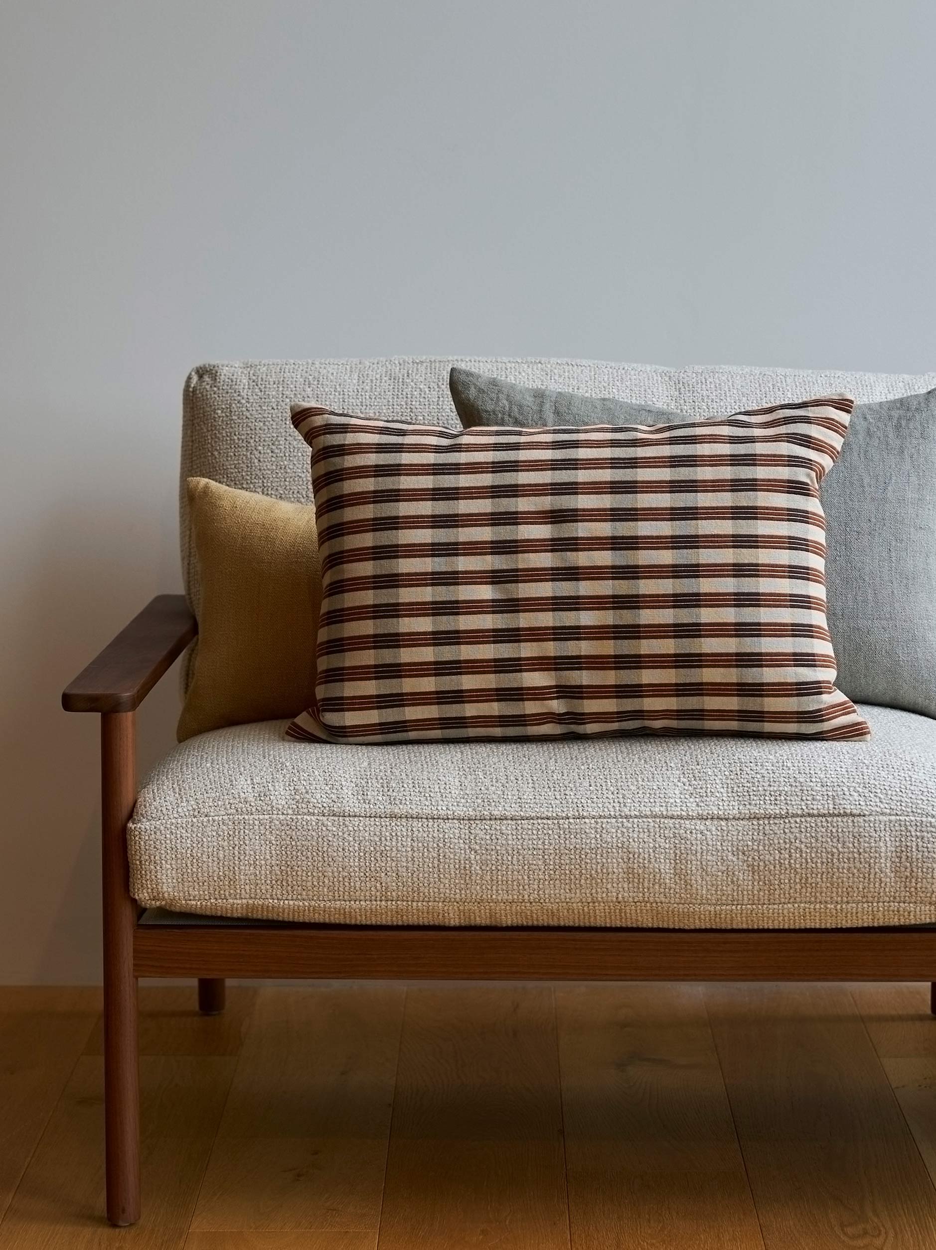Folio Cushion Cover Russet/Mulberry / 23.62"L x 15.74"W