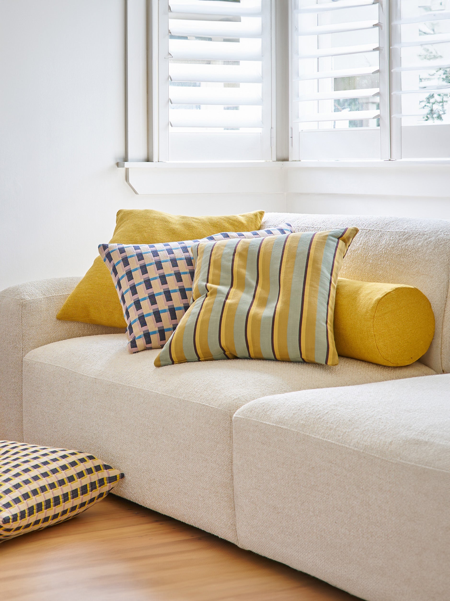 Basque Woven Cushion Cover Cider/Multi / 19.68"L x 19.68"W