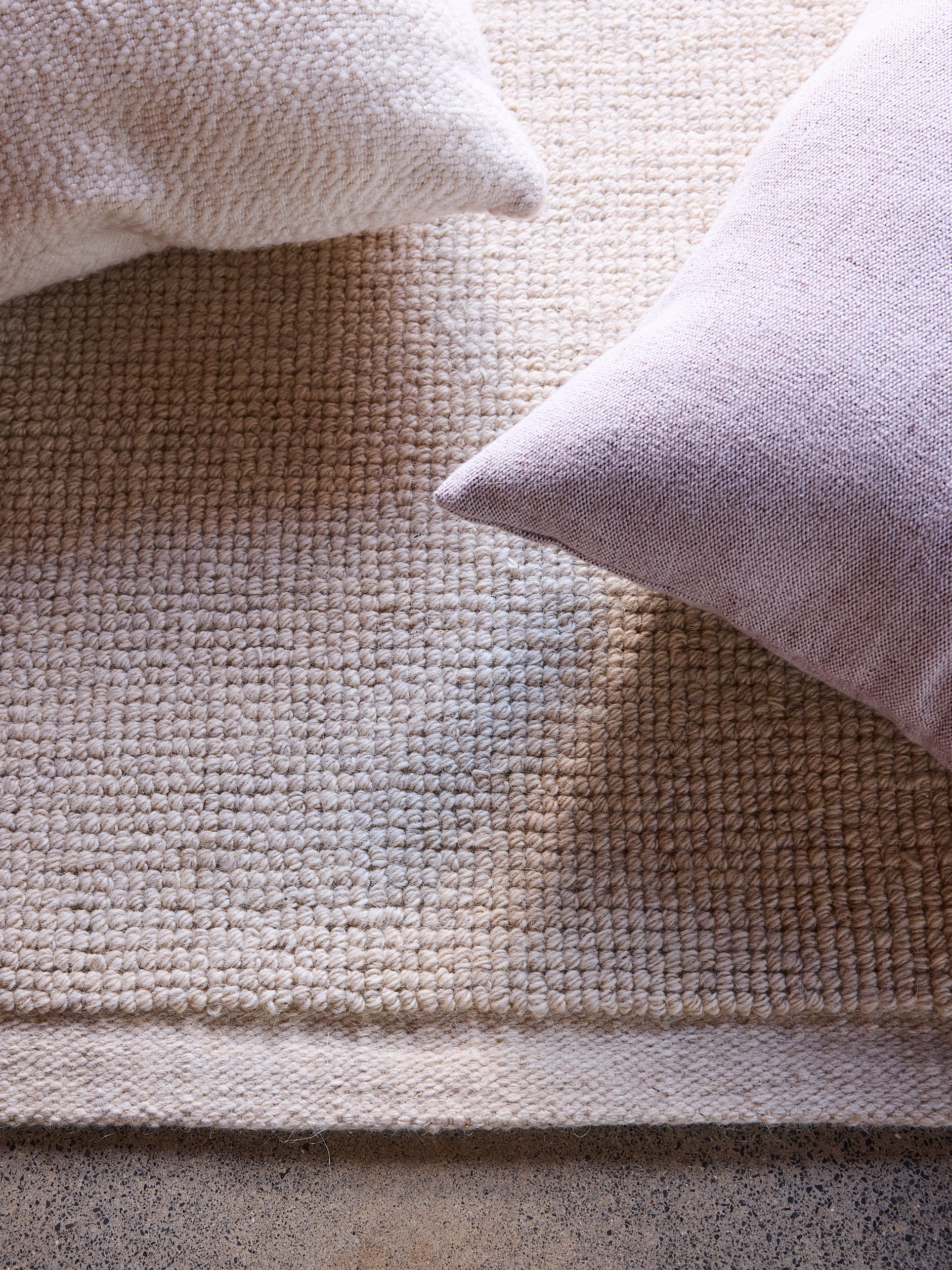 Joni Wool Rug Oatmeal / 94.48"L x 66.92"W