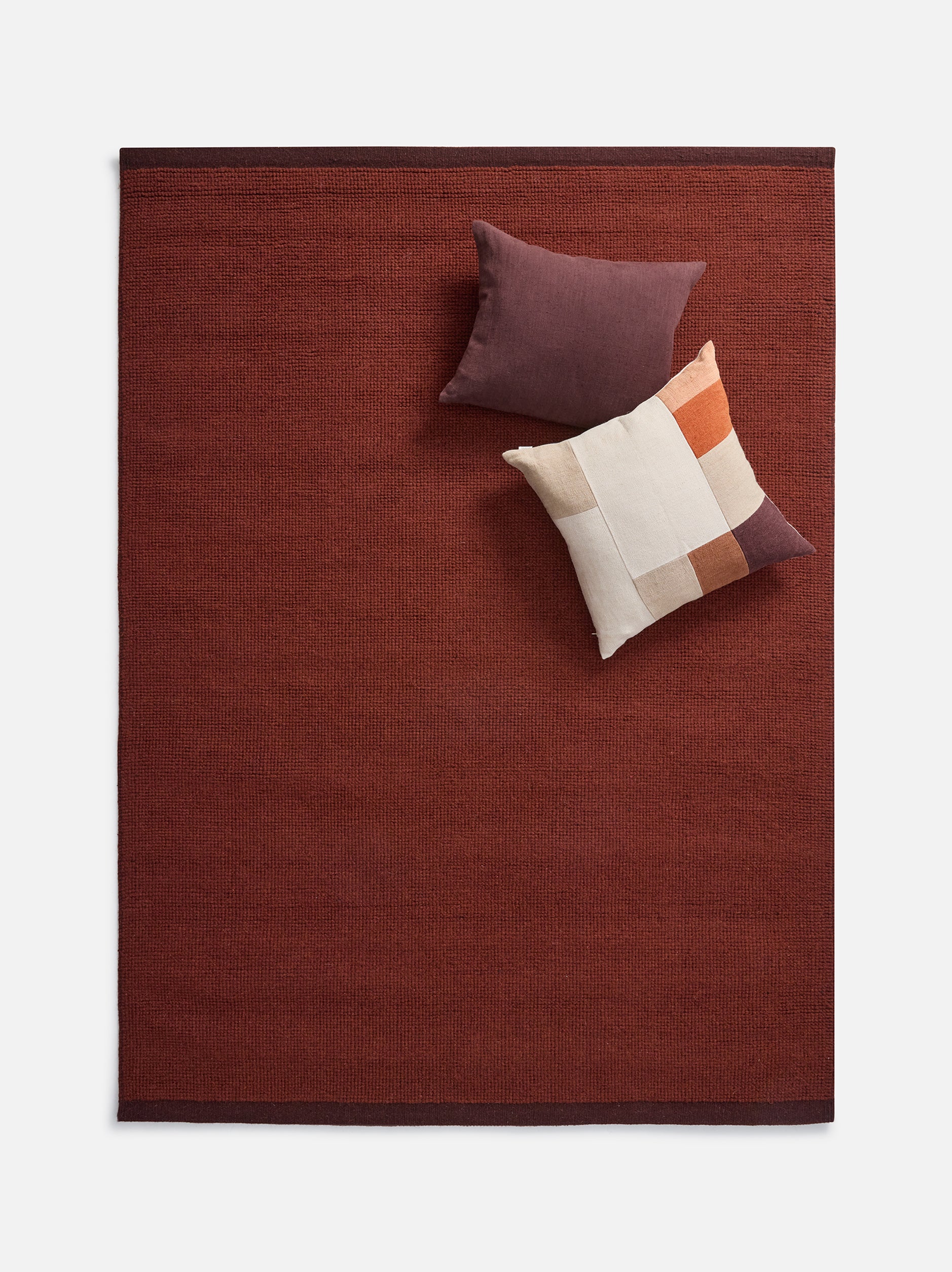 Joni Wool Rug Paprika/Mulberry / 94.48"L x 66.92"W